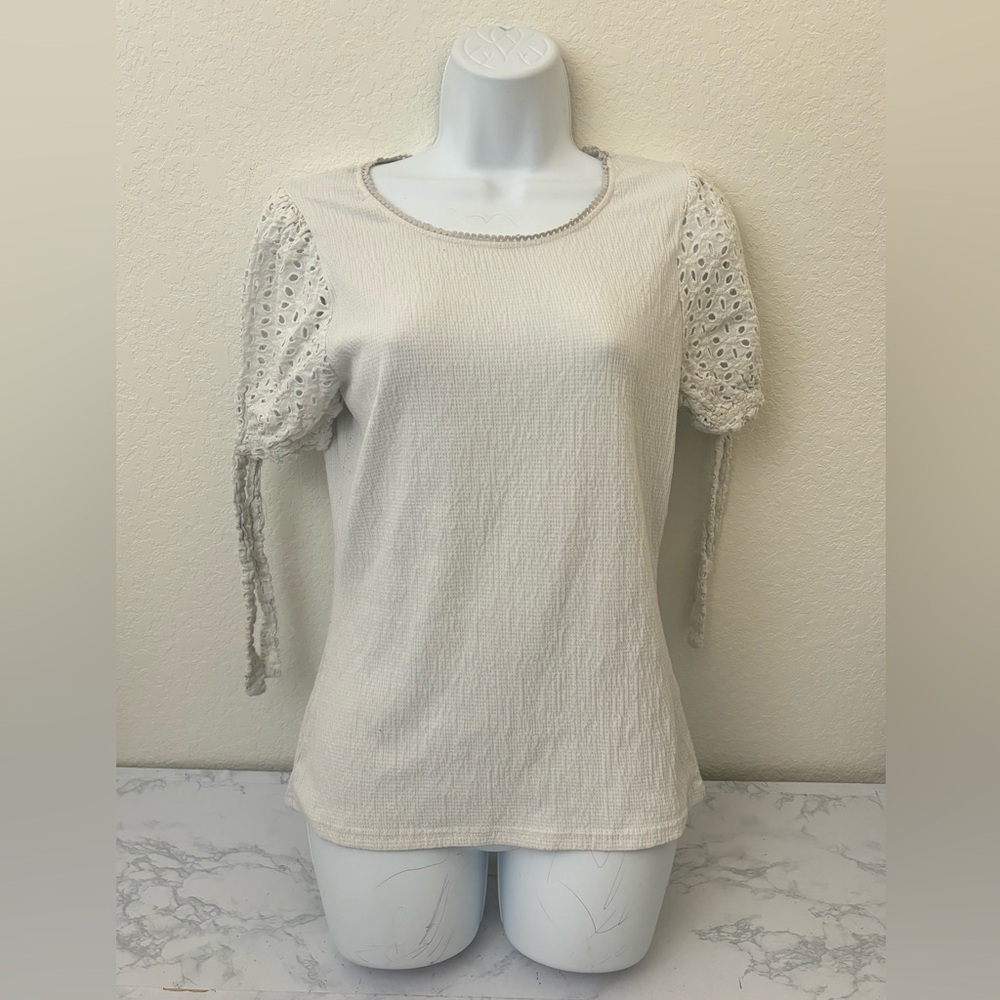 Sweet Wanderer Women's Ivory Crochet Accent Top Long Sleeve Blouse Medium​​